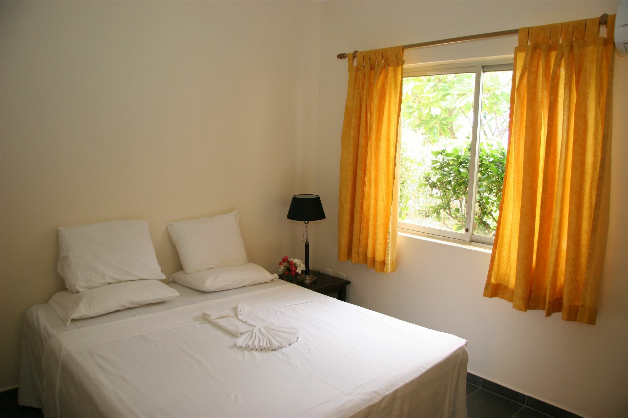 Caribbean Club Bonaire Aparthotel Ngoại thất bức ảnh