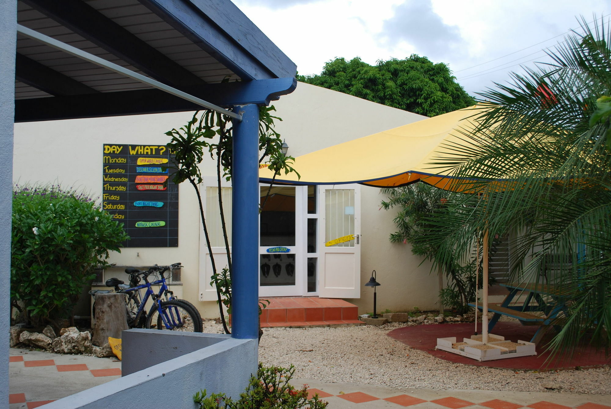 Caribbean Club Bonaire Aparthotel Ngoại thất bức ảnh